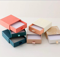 Boîte pliante magnétique de luxe en carton rigide recyclé personnalisé avec ruban et corde, emballage tiroir pour cadeaux, gaufrage brillant