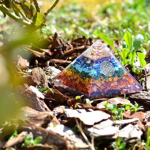 7 Chakra <b>Orgonite</b> Pyramid Natural Quartz Gemstone Crystal Stone Carved Triangle for Home Decor Meditation - Product Image 2