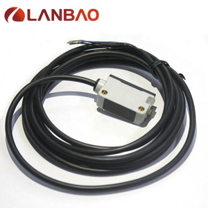 Nhỏ gọn PSE vuông loại cảm biến quang điện góc rộng Chùm khuếch tán với phân cực phản xạ nền đàn áp - Product Image 3