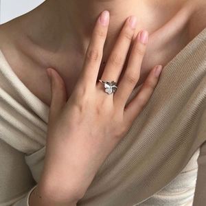 Bague Dylam Trèfle à Quatre Feuilles en Argent Sterling 925 Plaqué Or Rhodié avec Pierres en Zircon Cubique 5A, Bijou Porte-Bonheur Fleur Trèfle - Product Image 4