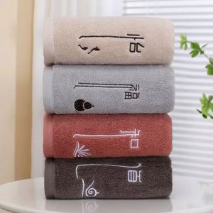 Serviettes en coton 100% tissées sur mesure haut de gamme, ultra-douces, lavables en machine, idéales pour les hôtels et spas de luxe, vente en gros directe usine - Product Image 4