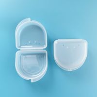 Boîte de plateau pour prothèses dentaires, étui de retenue orthodontique en plastique, étui de protection pour fausses dents pour le stockage et le nettoyage