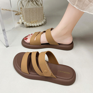 2026 Summer Women Slippers Internet Celebrity Thick Sole Comfort Fashion Outer Wear Versatile One Band Beach Sandals Shoes - Product Image 4