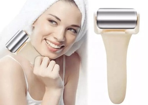 Frío Bola de masaje para cara belleza debilitar arrugas de hielo de acero inoxidable de rodillos de masaje - Product Image 4