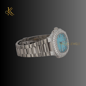 Exquisito reloj de diamantes Moissanite elaborado con precisión y lujo para aquellos que aprecian los relojes de calidad superior - Product Image 3