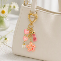Mode Cartoon Kat Geweven Fruitvormige Hars Sleutelhanger Bloem Parel Hangertje Meisjes Tas Charm Sieraden Cadeau