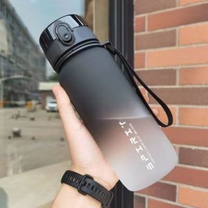 กระติกน้ำกีฬา Space Cup ขนาด 650 มล. สีไล่ระดับ พกพาสะดวก ใช้สำหรับออกกำลังกาย - Product Image 1