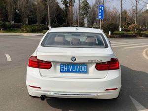 <span class=keywords><strong>BMW</strong></span> <span class=keywords><strong>Serie</strong></span> 3 2013 320Li Paquete de Diseño de Lujo, Asientos de Cuero, Faros LED, Techo Corredizo, Pantalla Táctil, Volante a la Izquierda, Interior Oscuro - Product Image 5