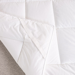 Luxury Down Alternative Fiber <strong>Bed</strong> <strong>Topper</strong> 100% Polyester Microfiber Hotel <strong>Bed</strong> Foam <strong>Mattress</strong> <strong>Topper</strong> - Product Image 4