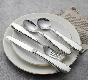 Couverts en forme de bambou de qualité alimentaire réutilisables en acier inoxydable 304 cuillère fourchette couteau manche en bambou ensembles de couverts - Product Image 4