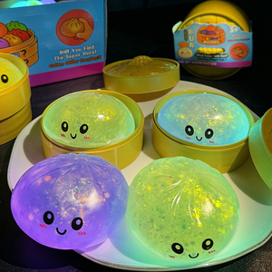 ของเล่นตุ๊กตาเกี๊ยวแบบใหม่ มีไฟกระพริบ บีบได้ บรรเทาความเครียด ของเล่นเสริมพัฒนาการประสาทสัมผัส บีบแล้วคืนรูปช้า - Product Image 5