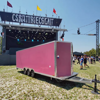 Camion-restaurant buffet mobile de forme carrée avec cuisine complète et toilettes pour Retail-220v de vinerie de crème glacée de restauration rapide de rue