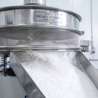 Polyacrylamide CPAM pour l'impression textile, la teinture, la décoloration des eaux usées et la polymérisation pour la séparation des boues