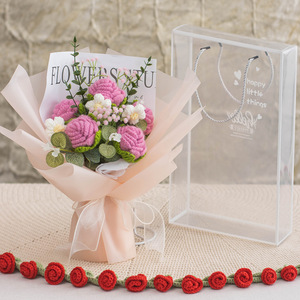 Bouquet di Rose Artificiali Lavorato a Mano all'Uncinetto in Lana Sintetica, Fiore Artificiale per San Valentino, Halloween, Laurea, Capodanno - Product Image 1