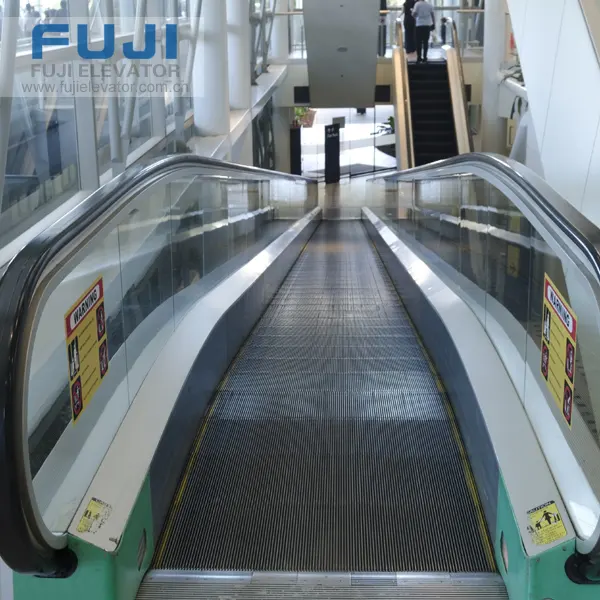 Utilisation de passerelles mobiles de FUJI pour l'aéroport