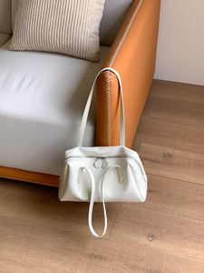 Bolso de Hombro Versátil para Mujer, Marca Bellmont, Contáctame para Bolsos de Diseño de Lujo con Calidad 5A y Estilo Personalizado - Product Image 2