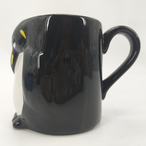 Taza de cerámica de dibujos animados de pingüino lindo, regalos personalizados para niños, <span class=keywords><strong>tazas</strong></span> de cerámica al por mayor <span class=keywords><strong>baratas</strong></span> - Product Image 3