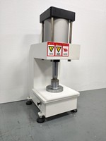 Machine de découpe pneumatique pour échantillons de laboratoire, pour caoutchouc, plastique, cuir, tissu