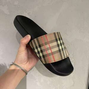 Original Luxury Designer Flat <b>slippers</b> Fashion Outdoor Shoes Walking Casual Top Quality Sandals - Product Image 3