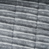 Couverture en flanelle personnalisée, fibre de polyester, mousse pressée, peluche moderne, doublure intérieure en laine d'agneau d'hiver, couvertures de luxe