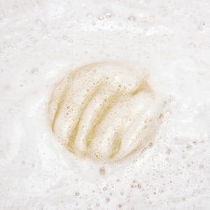 <span class=keywords><strong>Sapone</strong></span> da bagno fatto a mano con latte di capra solido con oli essenziali sbiancamento e schiarimento caratteristiche 100g di <span class=keywords><strong>sapone</strong></span> lavorato trafilatura - Product Image 3