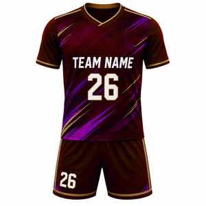 Kit de vêtements de sport de football personnalisé avec un branding d'équipe sur mesure et une finition de qualité professionnelle - Product Image 1