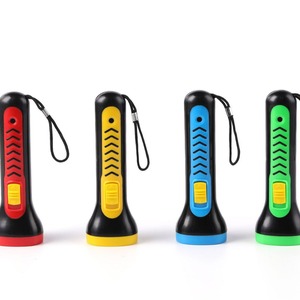 ไฟฉายพลาสติกขนาดเล็ก LED สีขาว พิมพ์โลโก้ตามสั่ง ของขวัญส่งเสริมการขายสำหรับกิจกรรมต่างๆ - Product Image 3