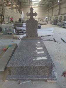 Lapide a Croce in Granito G664 Stile Europeo Monumento Rumeno per Tombe Singole e Doppie nel Cimitero - Product Image 2