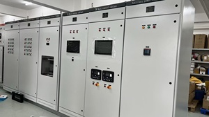 Armoire de commande parallèle pour panneau de synchronisation de générateur basse tension et armoire de commande principale avec contacteur d'alimentation auxiliaire - Product Image 6