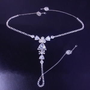 Culotte string sexy pour femme 2022 avec pampilles, strass et bijoux fantaisie en diamant, chaîne de corps, vente en gros - Product Image 5