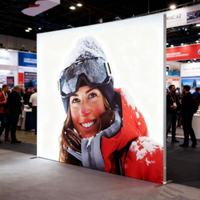Boîte à lumière LED modulaire sans cadre en aluminium sur mesure, tissu 10x10, stand d'exposition, toile de fond LED, présentoir pour salon professionnel