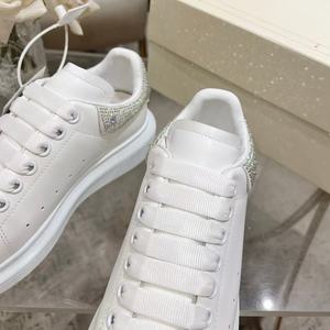 Zapatos Deportivos de Cuero con Detalles de Diamantes, Estilo Clásico, Personalizados, Modernos, Blancos, Ligeros para Primavera/Invierno - Product Image 5