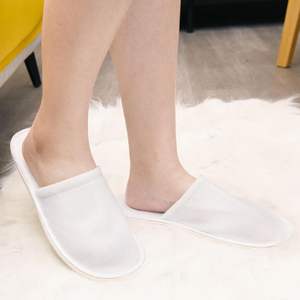 Pantuflas Unisex de Felpa de Coral para Adultos, Pantuflas de Felpa de Coral para Hotel, Huéspedes, Viajes, Hogar, Salón de Uñas, Fiestas, Uso Comercial - Product Image 1