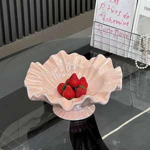 Plato de cerámica para frutas, forma irregular, hecho a mano, diseño moderno y lujoso para uso doméstico, decoración para mesa de café y aperitivos. - Product Image 1