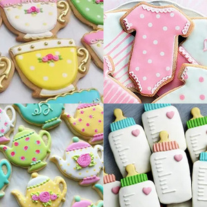 Set di 2 Stampini per Biscotti a Forma di Teiera e Tazza in Acciaio Inox, Stampi per Biscotti, Utensili per Pasticceria e Decorazione Torte per Tea Party - Product Image 3