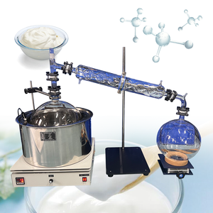 Systèmes de distillation à chemin court L'équipement de distillation à chemin court gère efficacement les matériaux visqueux jusqu'à 50000 cP - Product Image 3