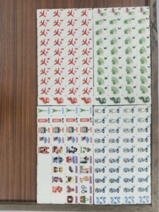 Tuiles de Mahjong américaines en acrylique à motif Chien de type Malinois belge gris, photos réelles, en stock - Product Image 3