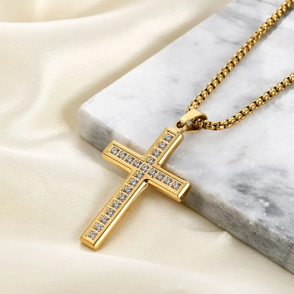 Hiphop Religious JewelryホットセールメンズステンレススチールマイクロパヴェCNCZジルコンストーン18Kゴールドメッキダイヤモンドクロスネックレス