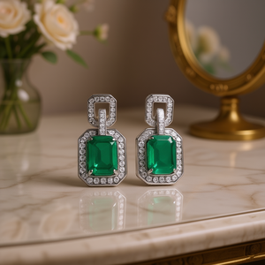 Orecchini con Diamanti Taglio Smeraldo E1666 in Oro Bianco, Lussuosi Orecchini da Sposa per Donna, Certificati GIA - Product Image 2