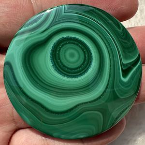 Vente en gros 1 pièce Disque rond poli en malachite naturelle, Pierre de paume compagnon de poche et cadeau attentionné - Product Image 4