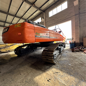 Excavatrice sur chenilles d'occasion Doosan DX500LC-9 C à vendre à bas prix, mettant l'accent sur les composants essentiels : moteur et propulseur - Product Image 2