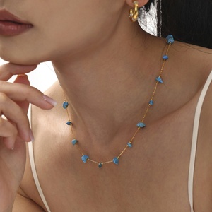 Collier et bracelet en acier inoxydable plaqué or 18 carats avec pierres naturelles colorées, collier en acier inoxydable avec pierres naturelles irrégulières - Product Image 3