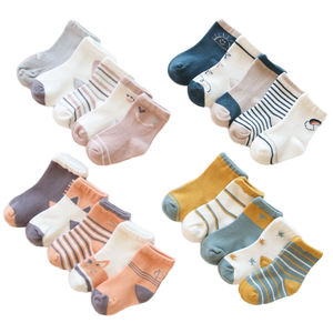Chaussettes pour bébés en gros, maillots de football, chaussettes antidérapantes d'hiver, fils de coton, chaussettes douces pour enfants, chaussettes pour bébés de 0 à 3 mois, bas - Product Image 1