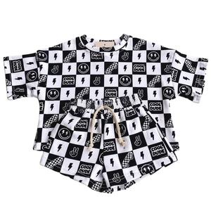 Ensemble de vêtements courts neutres personnalisés pour bébés, cool <span class=keywords><strong>dude</strong></span>, <span class=keywords><strong>t</strong></span>-<span class=keywords><strong>shirt</strong></span> et short surdimensionnés en coton tricoté, tenue 2 pièces pour bébé - Product Image 1