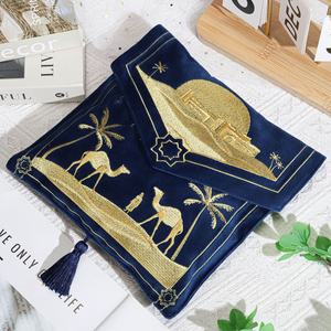 ซองกำมะหยี่ปักลายหรูหราสำหรับใส่ของชำร่วยงานแต่งงาน พร้อมพู่ห้อย  กระเป๋าใส่เครื่องประดับกำมะหยี่แบบมีฝาปิดสั่งทำพิเศษ - Product Image 2