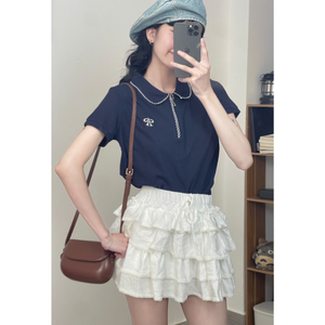 Camiseta de Mujer Fabricada en Vietnam, Precio de Fábrica, 65% Algodón/35% Poliéster, Ecológica, Transpirable, Corte Ajustado, Cuello en V, con Botones - Product Image 1