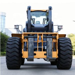 Cargadora de ruedas de 6 toneladas con accesorios de cargador a la venta - Product Image 6