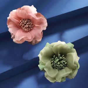 Broches de Flores em Tecido de Liga de Alta Qualidade para Atacado - Product Image 1