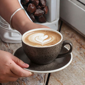 Set di Tazze da <span class=keywords><strong>Caffè</strong></span> in Ceramica Grigio Fumo Classico con Piattino, Tazza in Porcellana Neutra per Uso Quotidiano in Casa e Ufficio - Product Image 3