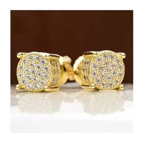 ต่างหูเพชรทรงปรินเซสคัทคุณภาพเยี่ยม ประดับเพชรแบบคลัสเตอร์ ทองคำ 18K สีเหลืองทอง สำหรับงานปาร์ตี้และโอกาสพิเศษ มีจำหน่ายในราคาส่งออก - Product Image 2